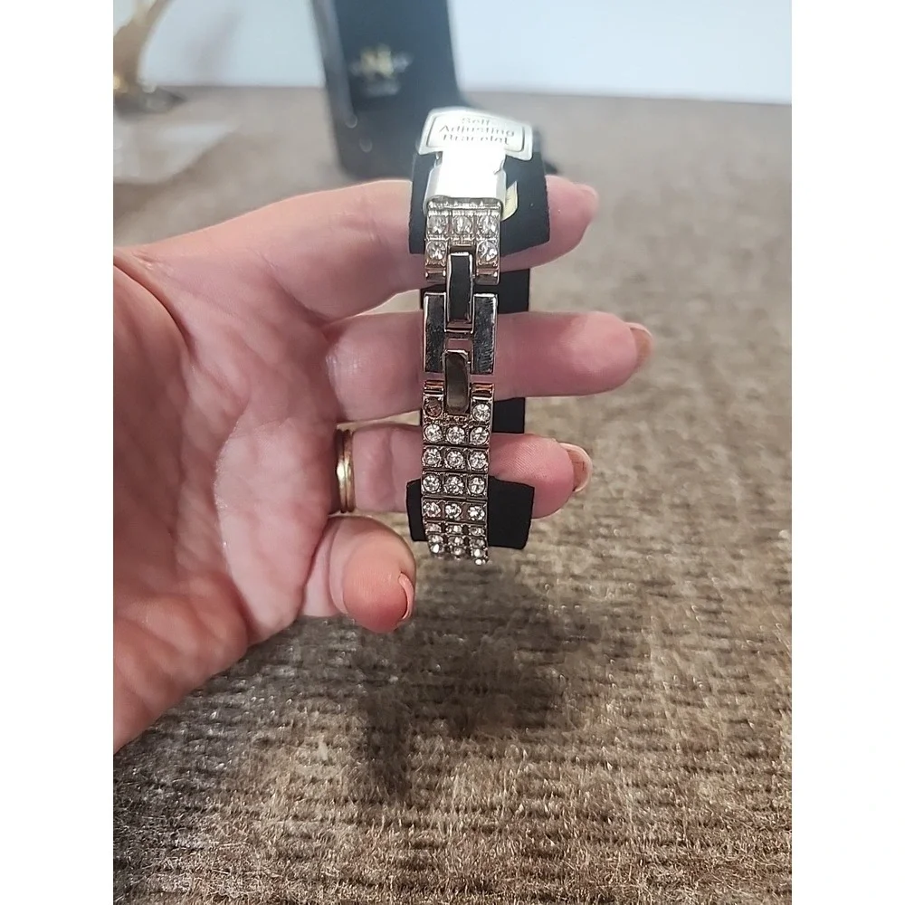 Moore Couture genuine crystal wristwatch‎ is packaged W/ box
